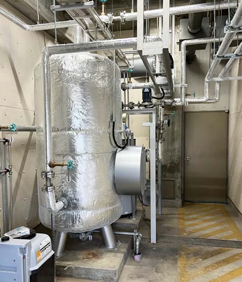 機械室内 タンク廻り配管・保温施工 機械室内 タンク廻り配管・保温施工